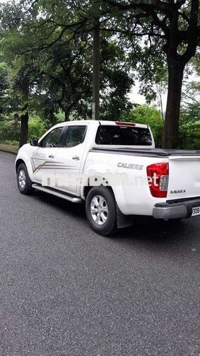 Nissan Navara Trắng Xe bán tải