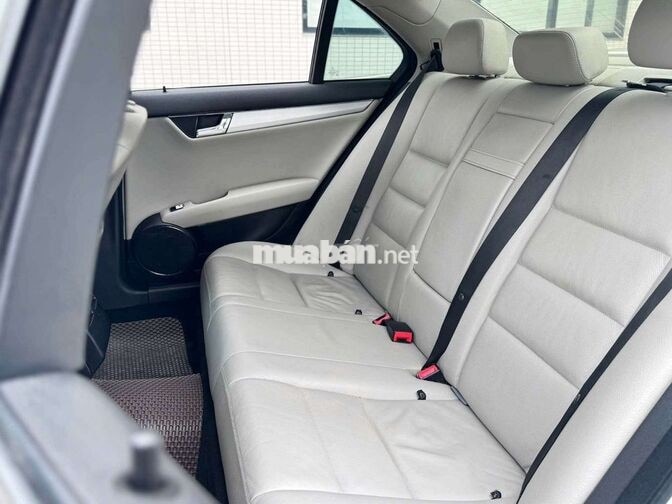 Mercedes Benz C 200 2010 Trắng 14 vạn