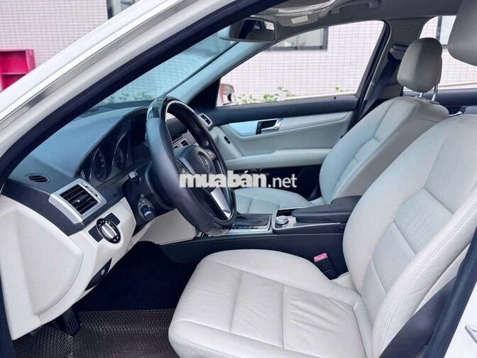 Mercedes Benz C 200 2010 Trắng 14 vạn