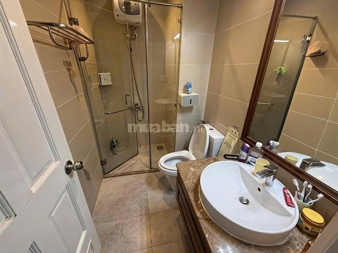 Chung cư Hoa Sen, đầy đủ nội thất 110m2, 3PN, Giá thuê 14,5