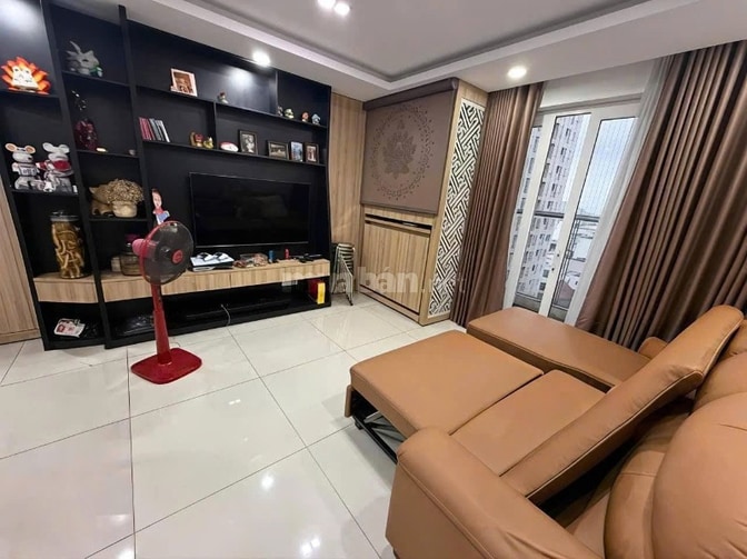 Chung cư Hoa Sen, đầy đủ nội thất 110m2, 3PN, Giá thuê 14,5