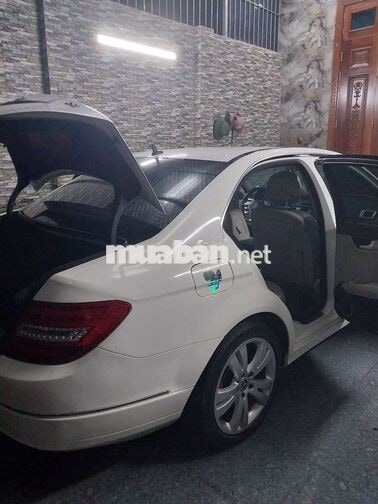 Mercedes Benz C 200 2010 Trắng 14 vạn