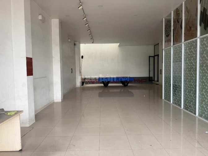 Chủ về SG cần bán gấp nhà mặt tiền QL51