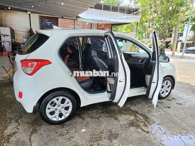 Hyundai Grand i10 Trắng Xe chạy gia đình/dịch vụ