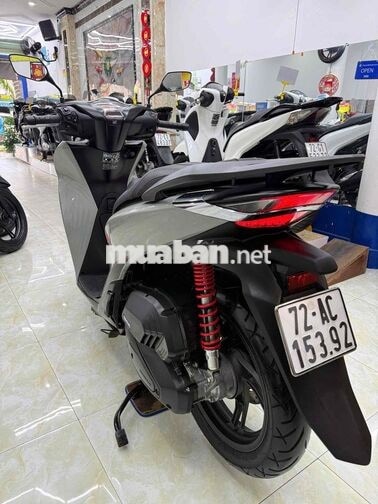 Honda SH160i ABS 2024 Xám xi măng 9072 km