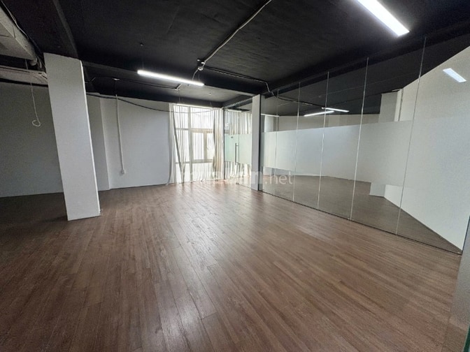 CHO THUÊ VĂN PHÒNG , MẶT TIỀN NGUYỄN THÁI SƠN, ĐỐI DIỆN BỆNH VI