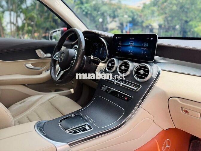 Mercedes GLC300 AMG 4MATIC 2022 Đỏ 68.000 miles