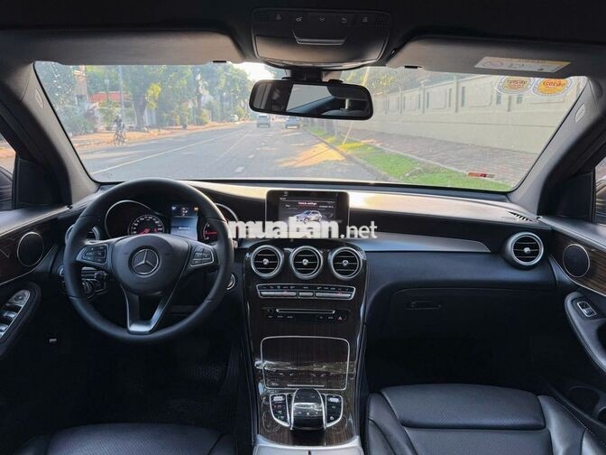 Mercedes GLC200 Model2020 Sản Xuât 2019