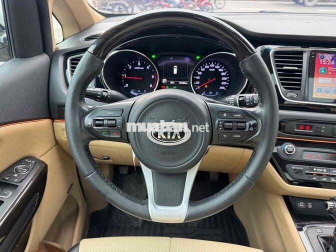 KIA Sedona 2017 7 chỗ Trắng 92.000km