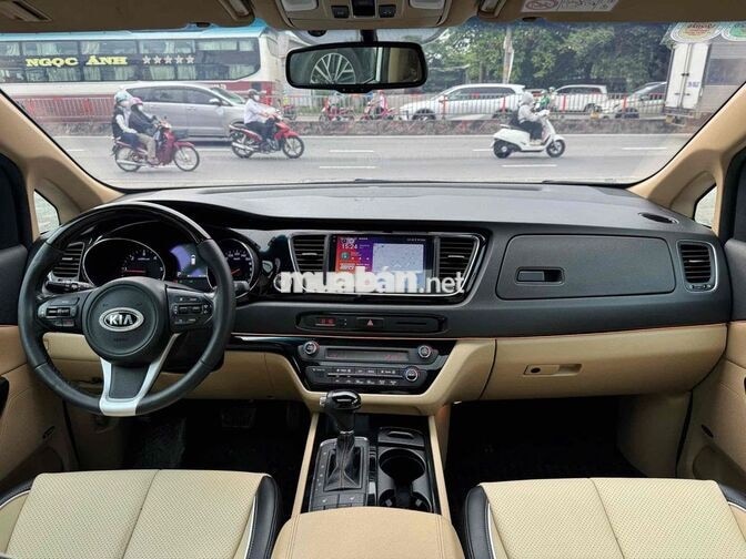 KIA Sedona 2017 7 chỗ Trắng 92.000km