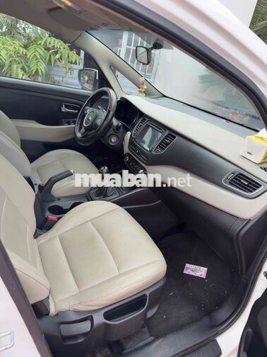 Kia Rondo 2019 Số sàn Trắng