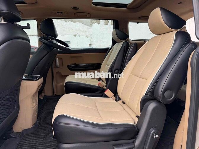 KIA Sedona 2017 7 chỗ Trắng 92.000km