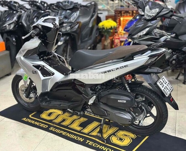 Honda Air Blade 150 Bạc Poche.Xe khỏi bàn.BSTP