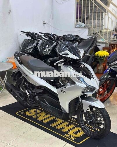Honda Air Blade 150 Bạc Poche.Xe khỏi bàn.BSTP