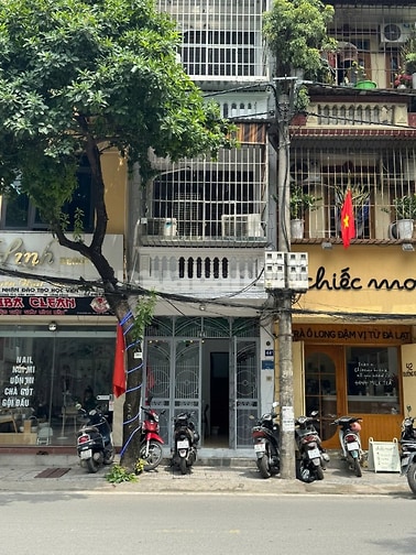 Cho thuê nhà mặt đường 19/5, tiện kinh doanh, Văn Quán 35m2 x 5 tầng