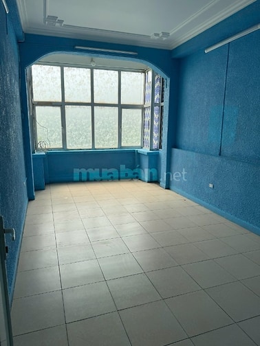 Cho thuê nhà mặt đường 19/5, tiện kinh doanh, Văn Quán 35m2 x 5 tầng
