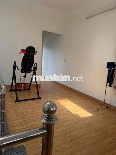Cho thuê nhà 3 tầng Xuân Thiều gần biển