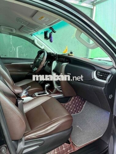 Toyota Fortuner số tự động