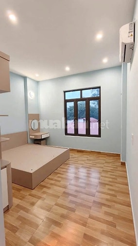 Hiếm nhà mặt tiền quận 2 chủ bán gấp