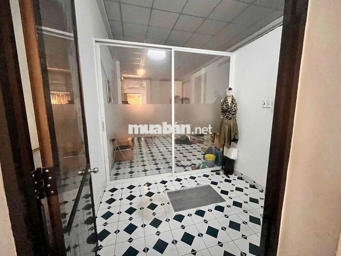MẶT TIỀN HAI BÀ TRƯNG - NHÀ THỜ TÂN ĐỊNH - 4,3x20m - 3 TẦNG - 70 TRIỆU