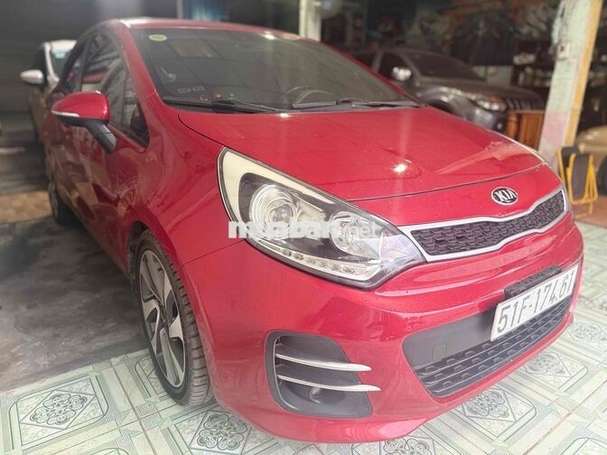Kia Rio Hatchback 5 chỗ màu Đỏ