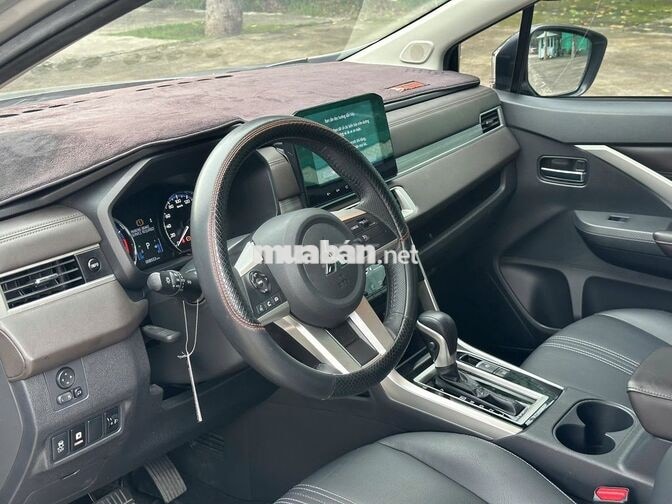 Mitsubishi Xpander 2023 1.5 Premium Bạc 8.000km