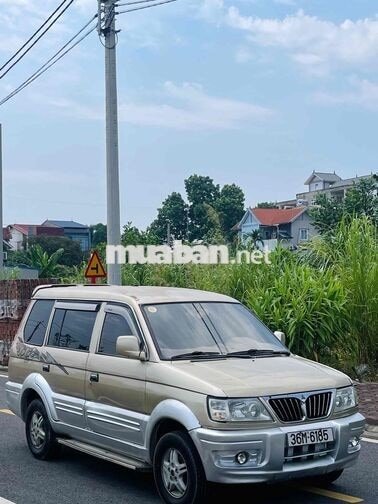 Mitsubishi Jolie 8 chỗ Vàng cát