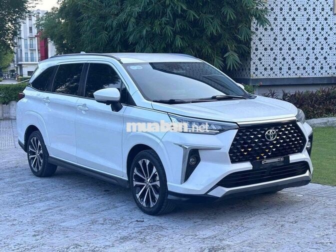Toyota Veloz Cross 2022 Top 1 chủ bao zin chếch