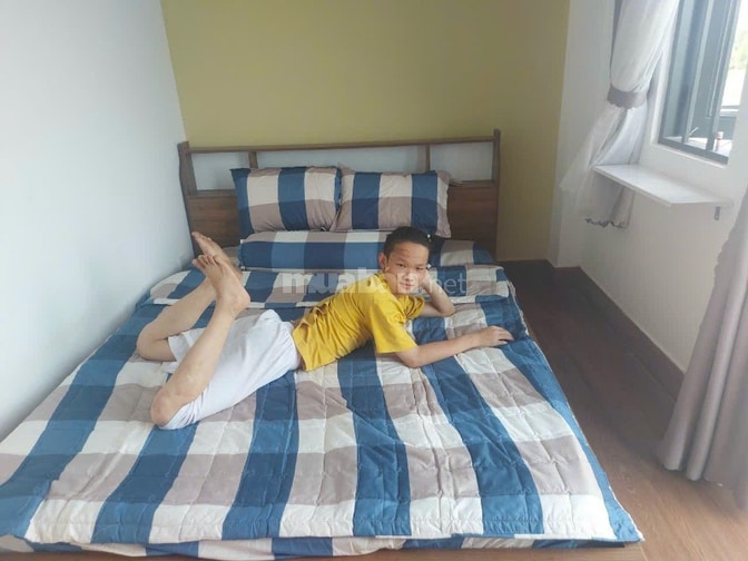 Bán nhà hai mặt tien hẻm, hẻm thông gần chợ và siêu thị 