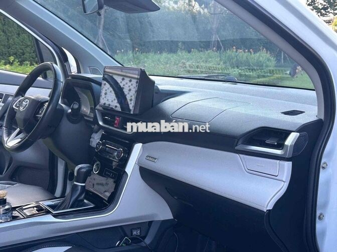 Toyota Veloz Cross 2022 Top 1 chủ bao zin chếch