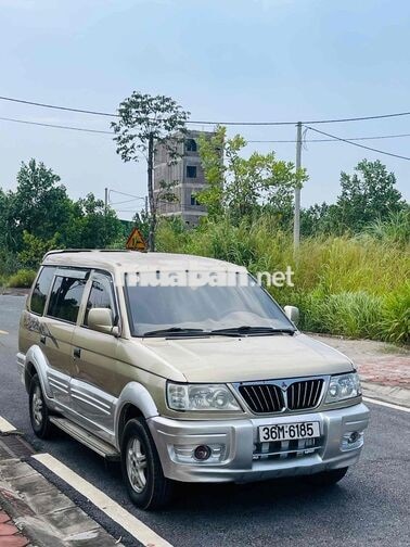 Mitsubishi Jolie 8 chỗ Vàng cát