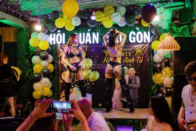 Cần sang lại nhà hàng phòng trà mặt tiền Trường Chinh Q.Tân Bình