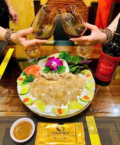 Cần sang lại nhà hàng phòng trà mặt tiền Trường Chinh Q.Tân Bình