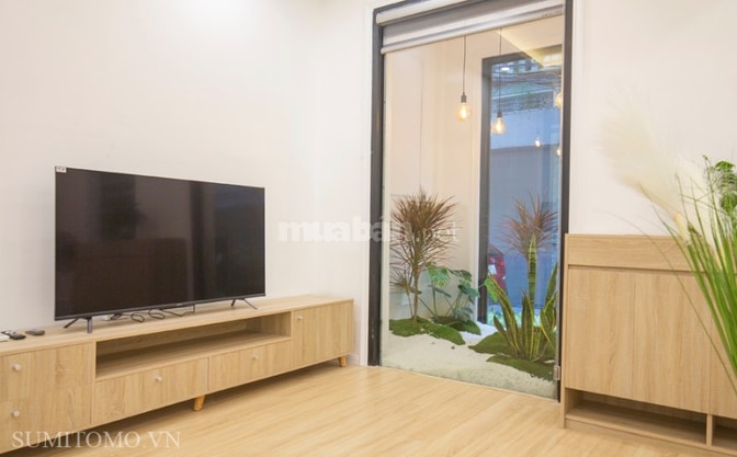 căn hộ DV  1 ngủ rộng 80m2 tại 535 Kim Mã- 550 USD/ tháng - full  đồ
