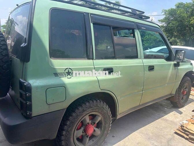 Suzuki Vitara Xanh bơ 2 cầu số sàn