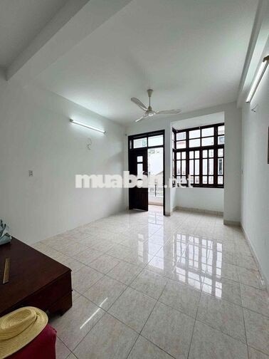 Bán Nhà Ngô Đức Kế Tân Lập Nha Trang Ngang 4m Sổ Hồng Riêng