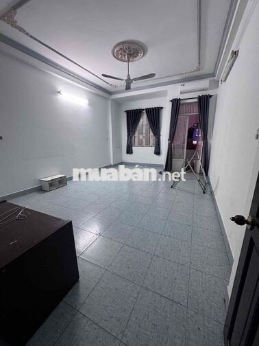 nhà mặt tiền kinh doanh khu tên lửa