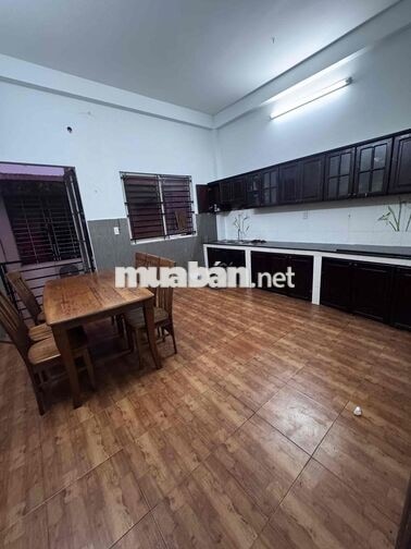 nhà mặt tiền kinh doanh khu tên lửa