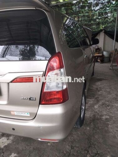 Toyota Innova 2014 Số sàn Vàng cát