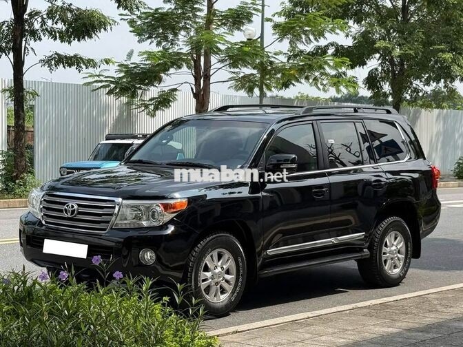 Bán Toyota Land Cruiser 4.6 sản xuất 2015.