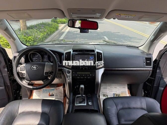 Bán Toyota Land Cruiser 4.6 sản xuất 2015.