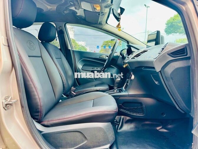Ford Fiesta 2012 Tự động Vàng cát