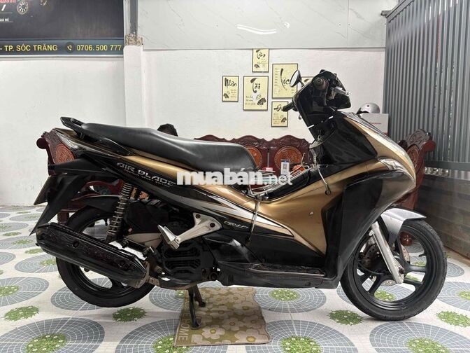Honda Air Blade Fi 2012 Đen, Vàng đồng