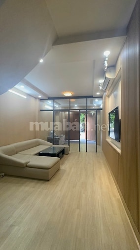 Cho thuê nhà 4 tầng mặt tiền Bùi Tá Hán quận 2. 35 triệu/tháng.