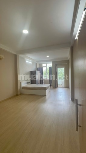 Cho thuê nhà 4 tầng mặt tiền Bùi Tá Hán quận 2. 35 triệu/tháng.