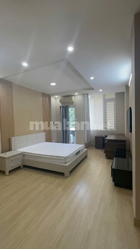 Cho thuê nhà 4 tầng mặt tiền Bùi Tá Hán quận 2. 35 triệu/tháng.