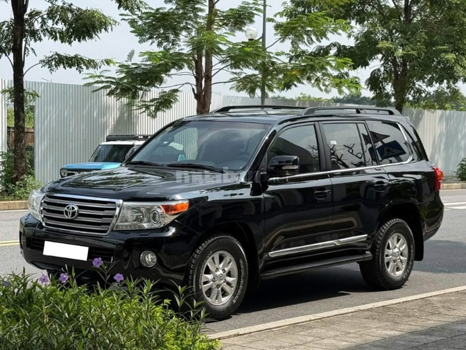 Bán Toyota Land Cruiser 4.6 sản xuất 2015.