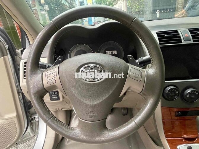 Corolla Altis 2010 2.0V cực chất và rất đẹp