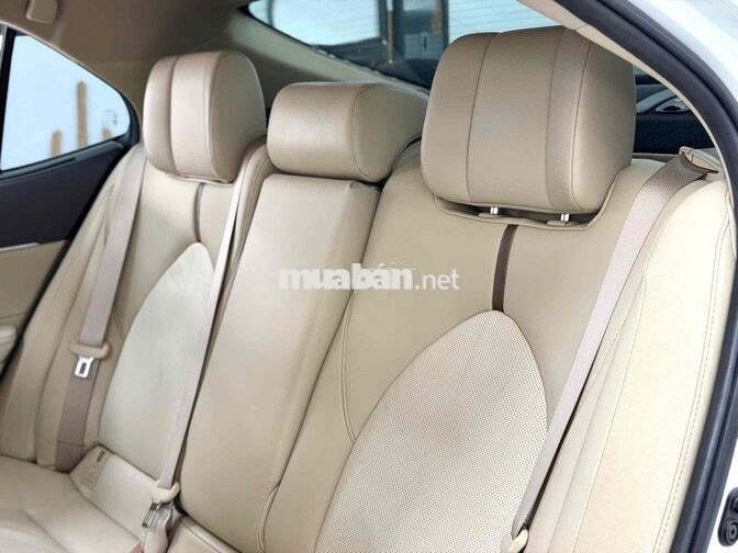 🚘 Toyota Camry 2.5Q 2021 Trắng Ngọc Trai 13.000km