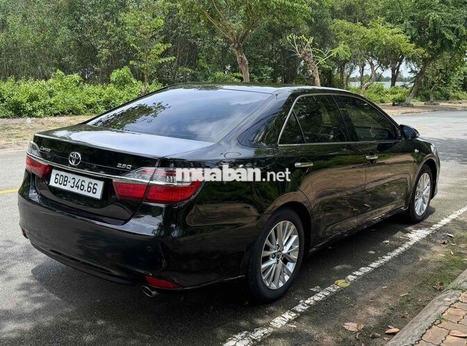 Toyota Camry 2.5Q 2018 Đen 87.000km